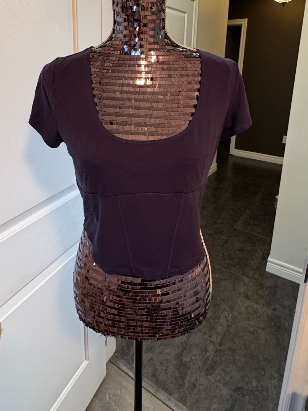 Navy Scoop Neck Cropped Tee - garage XL